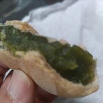 岡埜栄泉 - こちらは抹茶最中。