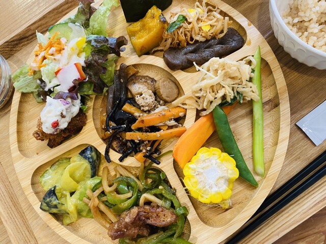 自然食レストラン キミタンハウス （キミタンハウス） - 品川