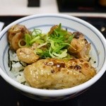 吉野家 - 焼鳥つくね丼 390円。