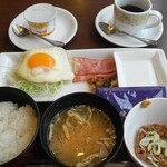 JR-EAST HOTEL METS - 朝食は２Ｆデニーズ　和食・洋食が選べる