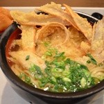 武膳 - ごぼう天うどん いなりセット950円。