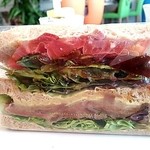 コウジ サンドイッチ - ハニーマスタードローストビーフ430円（税抜き）