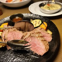 Lounge & Dining G - 