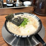 博多一双 - ラーメン（ミニ）680円