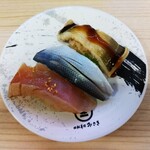 回転寿司みさき - 王道江戸前三貫盛　410円