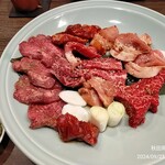 炭火焼肉 久 - 