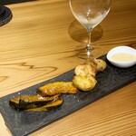 ブラッスリー 航 - カボチャの素揚げ バスク塩 & 鎌倉新ジャガイモのポテトフライ