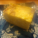 弥助鮨 - 熱々の玉子焼きの熱でレンズが曇る