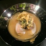 Kasane - 新たまねぎのスープ、蛤、かき揚げ