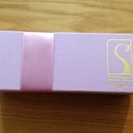 プリュンヌ　箱