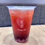 貢茶 - ドリンク写真:巨峰まみれ ティーエード！