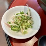 うどん工房かたつむり - 薬味の大葉と茗荷