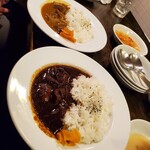 い志井 - 牛タンカレーと東京ハヤシライス