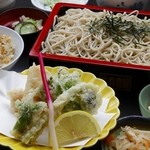 Ukiya - 季節の野菜天ざる　京野菜と旬の野菜天５種盛り