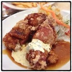 Gasuto - チキン南蛮スペシャル。
                      それなりに美味い。
                      安くはない。