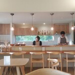 Raki - カウンター席をのぞむ（お二人共に了承済み）