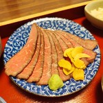 調風 - お肉の下にオニオンスライスが隠れてるよ