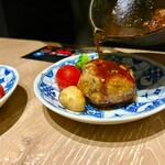 焼肉 よいん - よいん特製ハンバーグ　取り分け