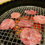 焼肉 よいん - タン３種盛り（塩）