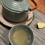 ひたち野いしざき - 素晴らしいお吸い物に対して『魂が抜かれるような』という賛辞が送られるが、これはその資格を有する。