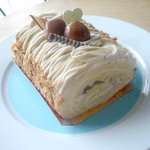 エルサンタ - 和栗のロールケーキ♪１０５０円