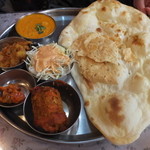 南印度ダイニング - ターリランチ（豆カレー）