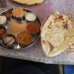 南印度ダイニング - スペシャルランチ（バターチキン・キーマ）