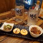 海の達磨 魚心 - 先付け3種盛・果実酒ソーダ割り(桃・ライチ)