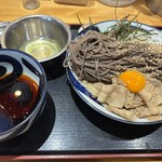 蕎麦とラー油で幸なった。 - 
