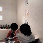 伊・食・旬 イガッタ - 入店左奥にある「半個室」٩(^‿^)۶