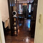 伊・食・旬 イガッタ - 入店左奥より