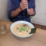 博多濃麻呂 - ラーメンに喜ぶマツジュン
      