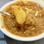 インドレストラン プージャ - チキン、じゃがいも、かぼちゃ