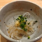 すしやのたい悟 - しらすの刺身