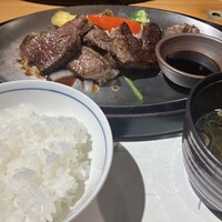 本格肉料理 丸小 - 