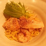 ピリ辛エビ油そばハーフサイズ　400円