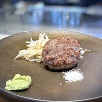 ニュー松坂 西中洲店 - ＊ハンバーグは柔らかくジューシーで美味しいこと。