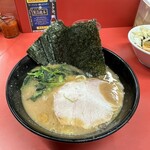 ラーメン 杉田家 本店 - 