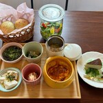 Cafe 明日葉 - 週替わりランチ(メインは明日葉トマトグラタンです)