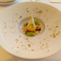 ラ・フェット ひらまつ - 栗かぼちゃの軽いクレーム マロンとカシューナッツ 小さなリーフレタスとクルトンを添えて