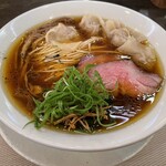 MENSHO - 醤油雲呑麺1,300円