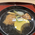 赤坂 菊乃井 - 昼懐石１５７３０円。豊年椀。輸入物ですが、柔らかに香る松茸の香りがたまらない椀です。