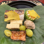 赤坂 菊乃井 - 昼懐石１５７３０円。かます菊花寿司、白つぶ貝の麹漬け、茶巾芋、花海老味噌焼き、鱧子落雁、翡翠銀杏、銀杏芋、松葉素麺。大好物です！