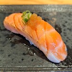 Sushi Kashiba - Seared Salmon：炙りサーモン