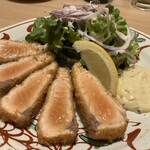 大衆酒場酔いどれ - サーモンレアカツ