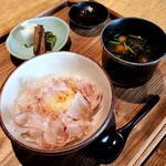 日本料理FUJI - お食事は玉子おかかご飯から