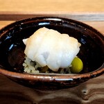 日本料理FUJI - 游がせ太刀魚の飯蒸し 新銀杏と素揚げ海苔をチラ見せ