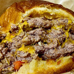 GATE CAMP BURGER - 肉！肉！肉！