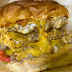 GATE CAMP BURGER - チーズがとろける～