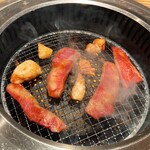 焼肉アキヨシ - 赤白盛中
